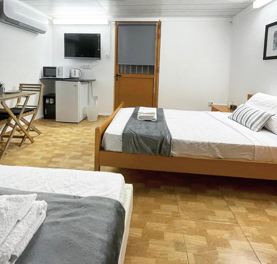 Comfortable, Modern Studio Apartment Протарас Екстериор снимка